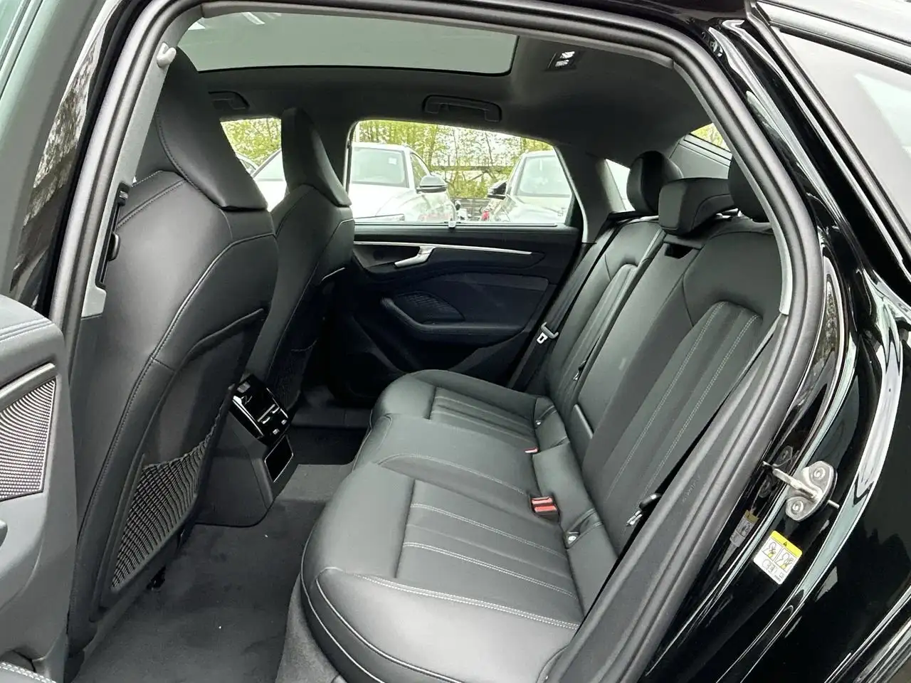 Audi A6 снимка Audi A6