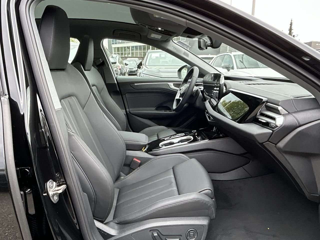 2026 Audi A6 TFSI quattro Progressiv PROGRESSIVE DESIGN. DYNAMI thumb 33