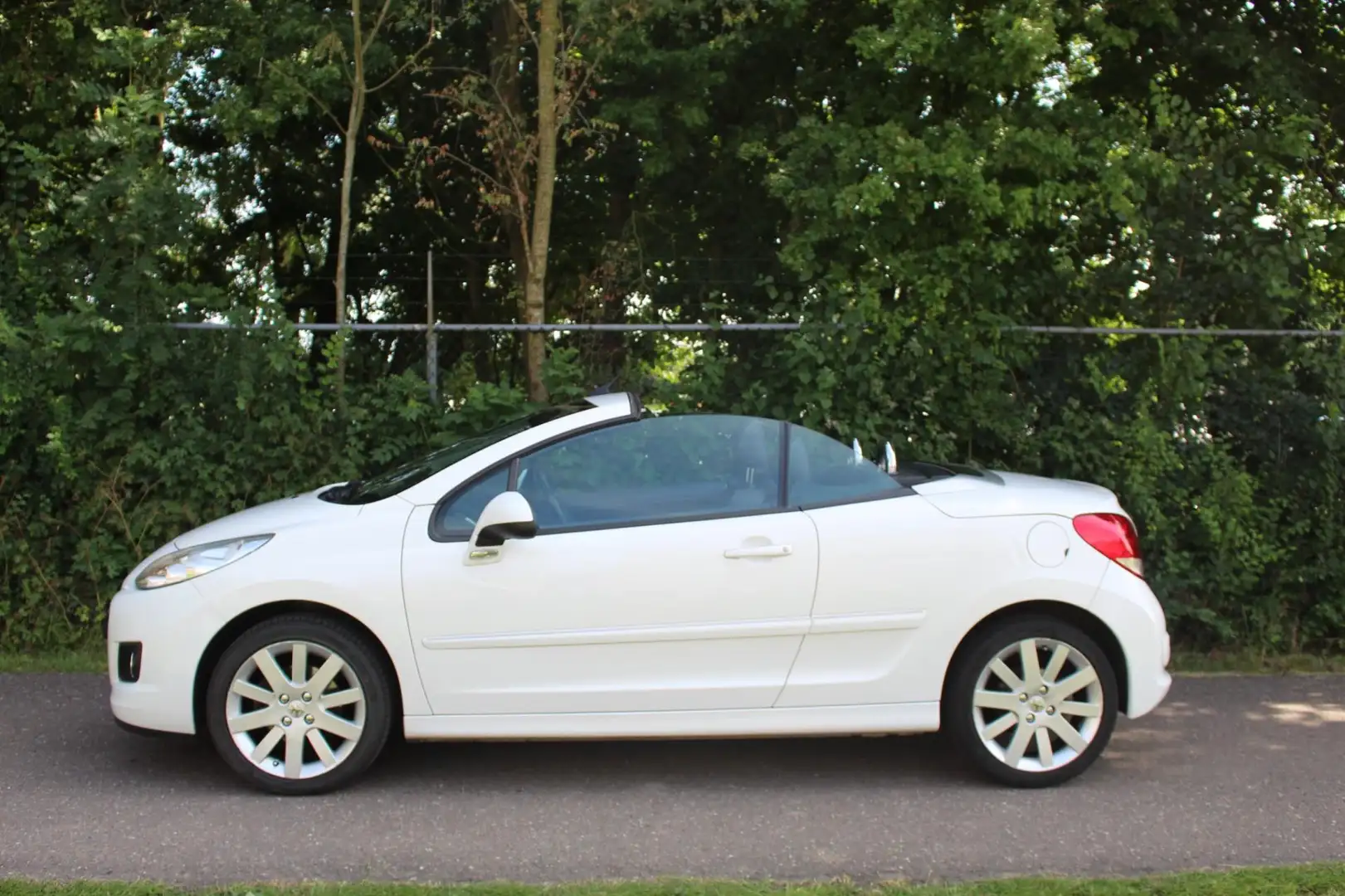 Peugeot 207 CC 1.6 VTi Griffe *1e EIG *Leer *Cruise Wit - 2