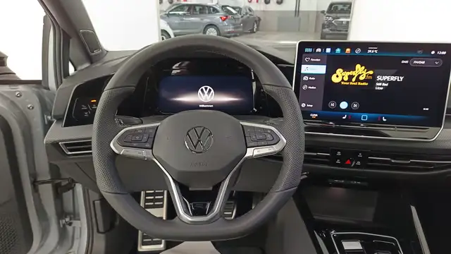 Volkswagen Golf view 14
