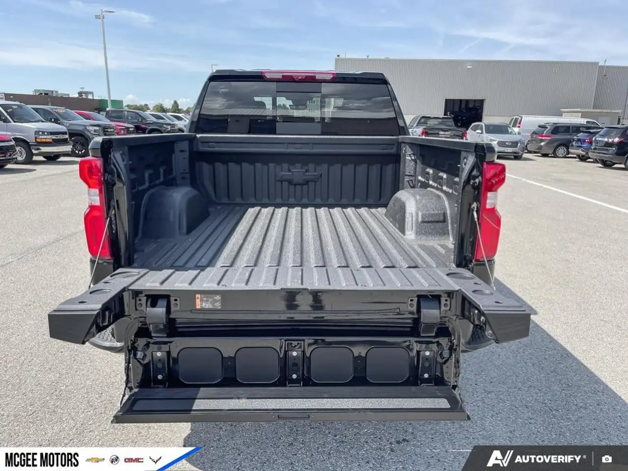 Chevrolet Silverado 1500 снимка Chevrolet Silverado 1500