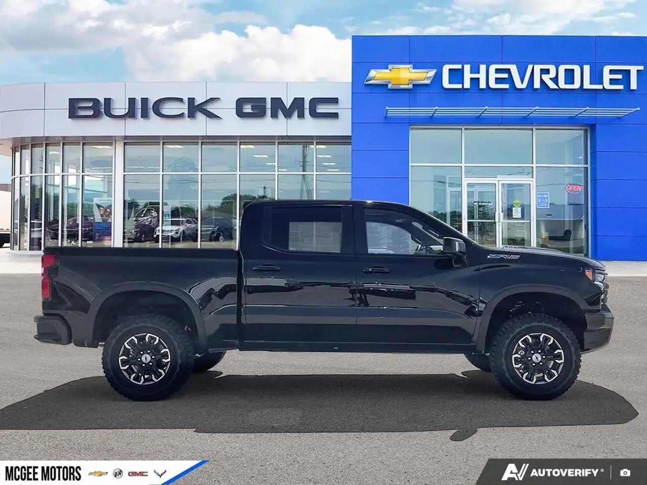Chevrolet Silverado 1500 снимка Chevrolet Silverado 1500