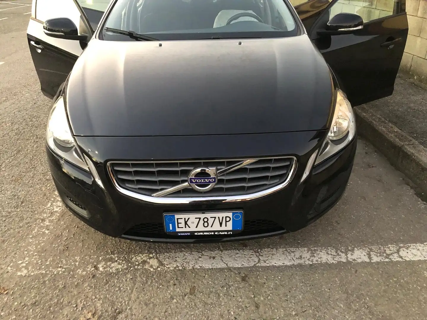 Volvo S60 2.0 d3 Kinetic - 2