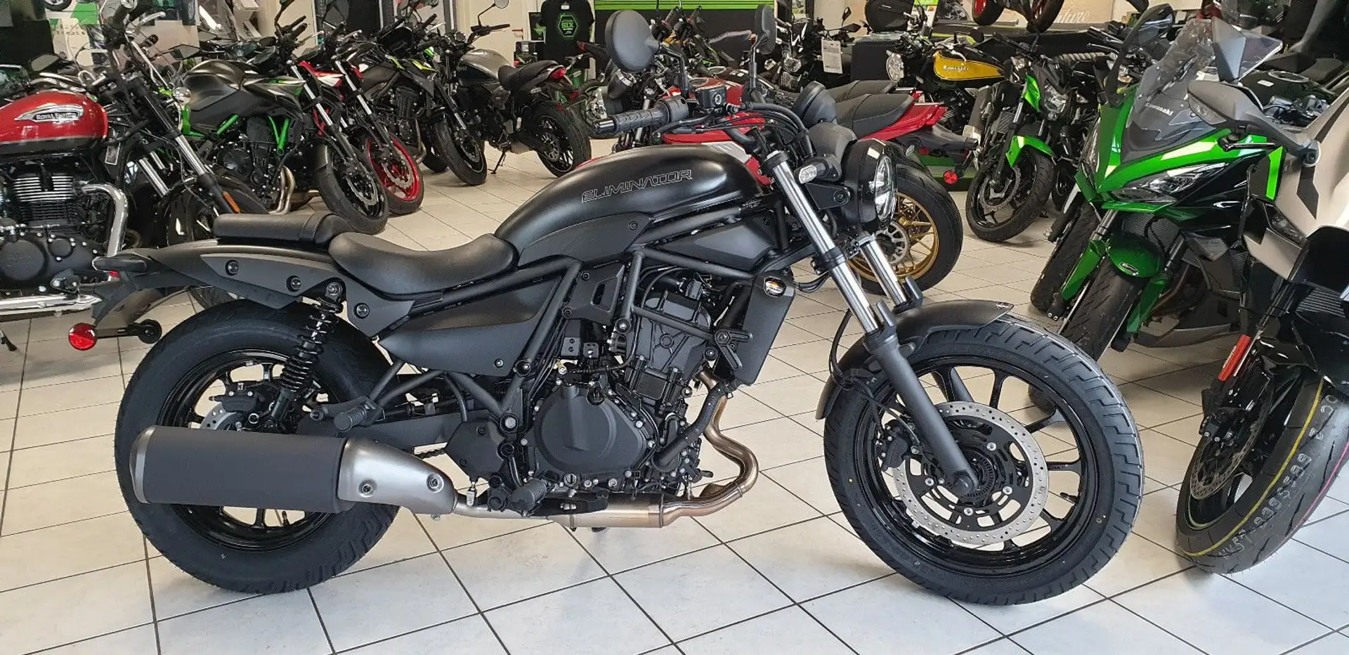 Kawasaki Eliminator 500 Czarny - 1