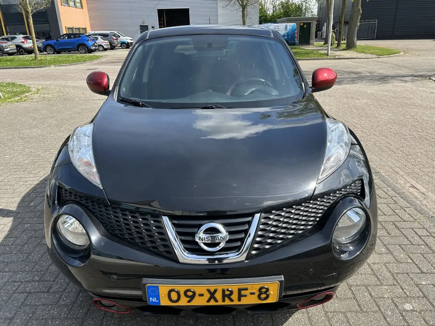 Nissan Juke 1.6 Acenta AUT CLIMA CRUISE CAMERA NAP! Zwart - 2
