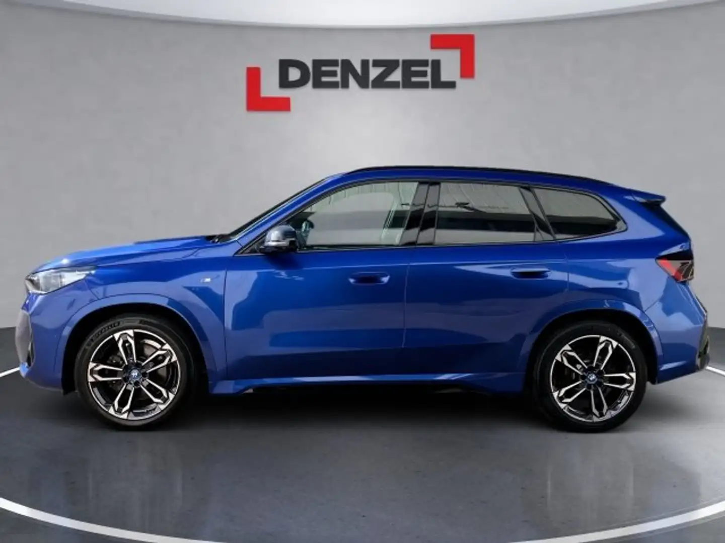 BMW iX1 xDrive30 U11 Blau - 2
