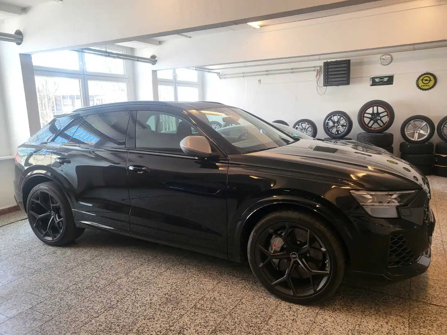Audi RS Q8 performance 4.0 TFSI Sthzg/HUD/Panoram/23" Schwarz - 1