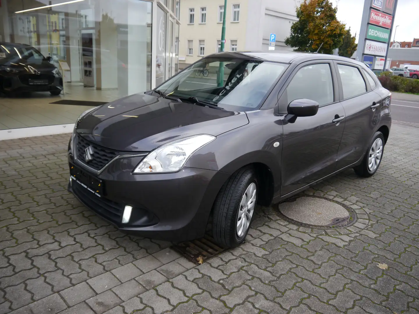 Suzuki Baleno Basic preiswert und gut ..für Einsteiger Aktion Gris - 1