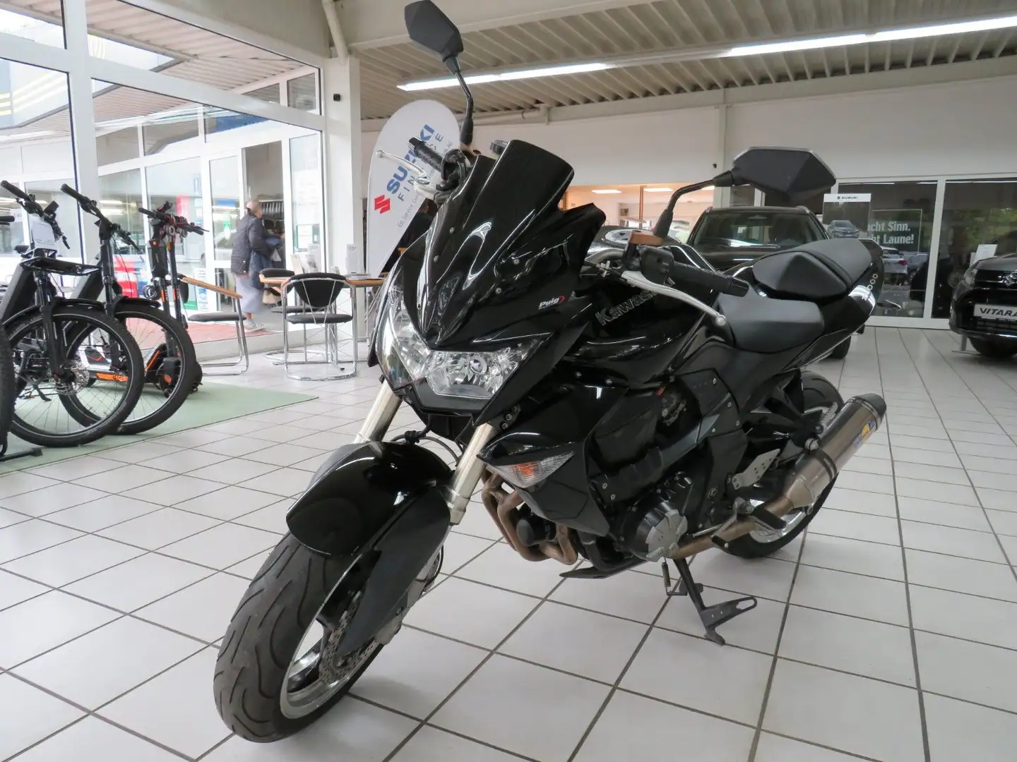 Kawasaki Z 1000 Negro - 1