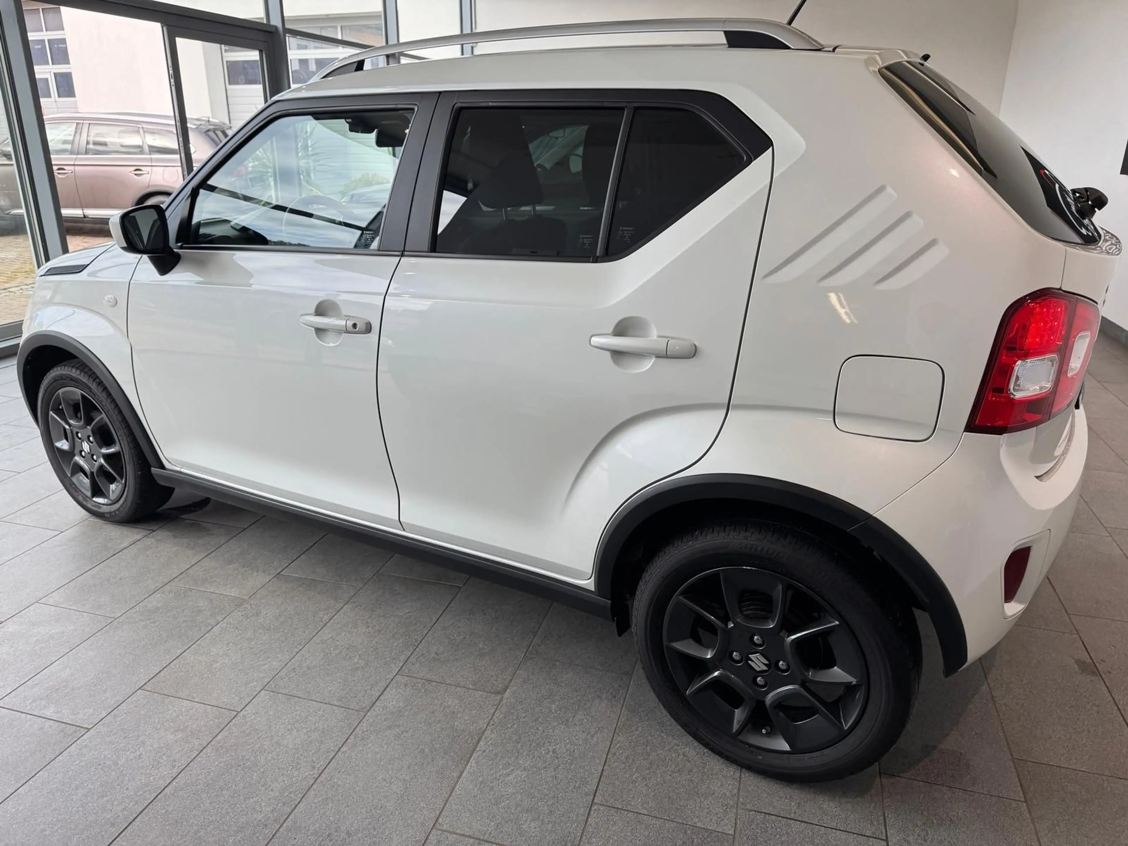 Suzuki Ignis 1.2 Hybrid 4x4 Comfort + Garantie — photo 10