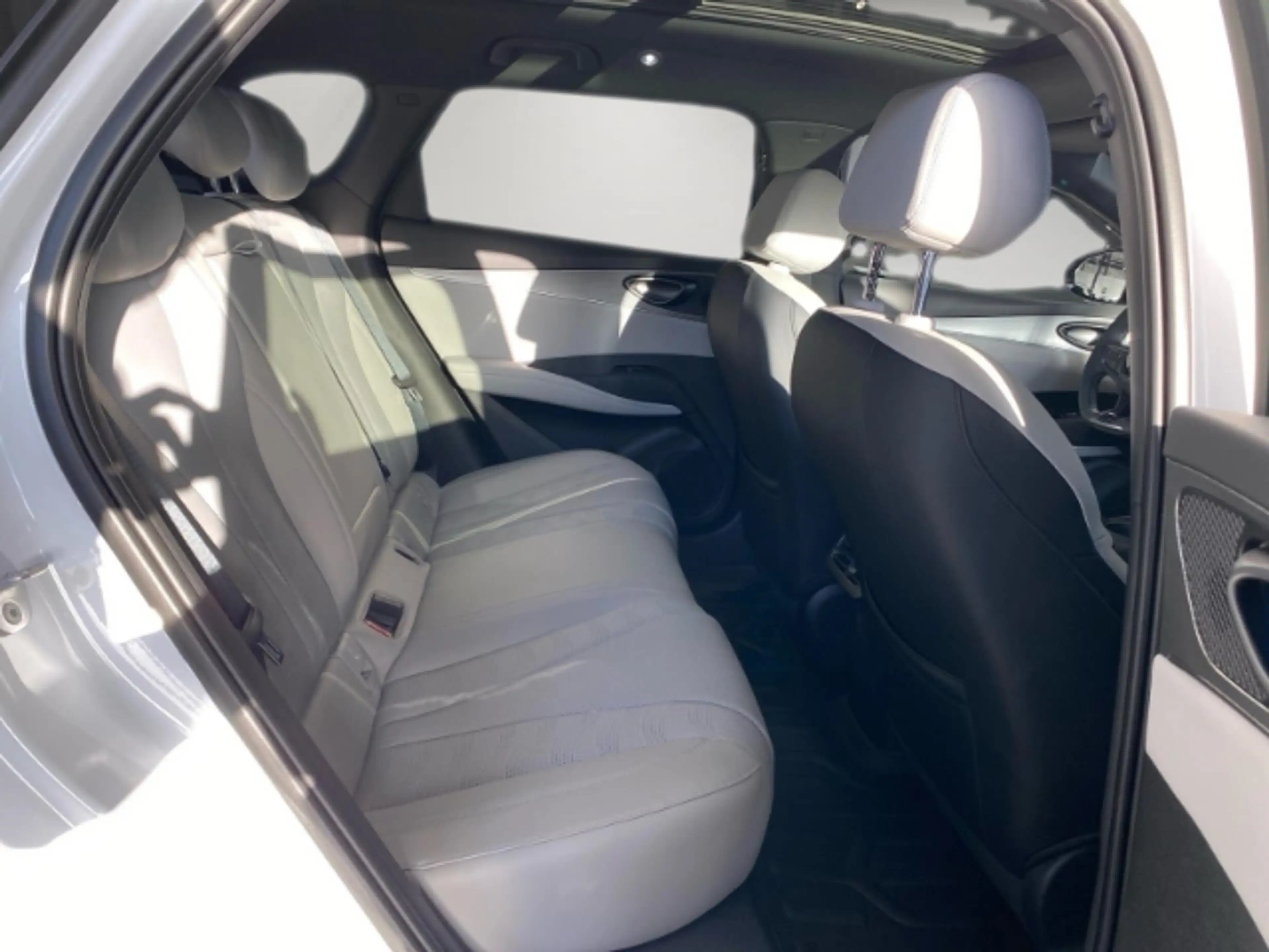BYD Seal 1.5 Boost/LED/Leder/Android Auto & Apple Carplay/ — photo 15