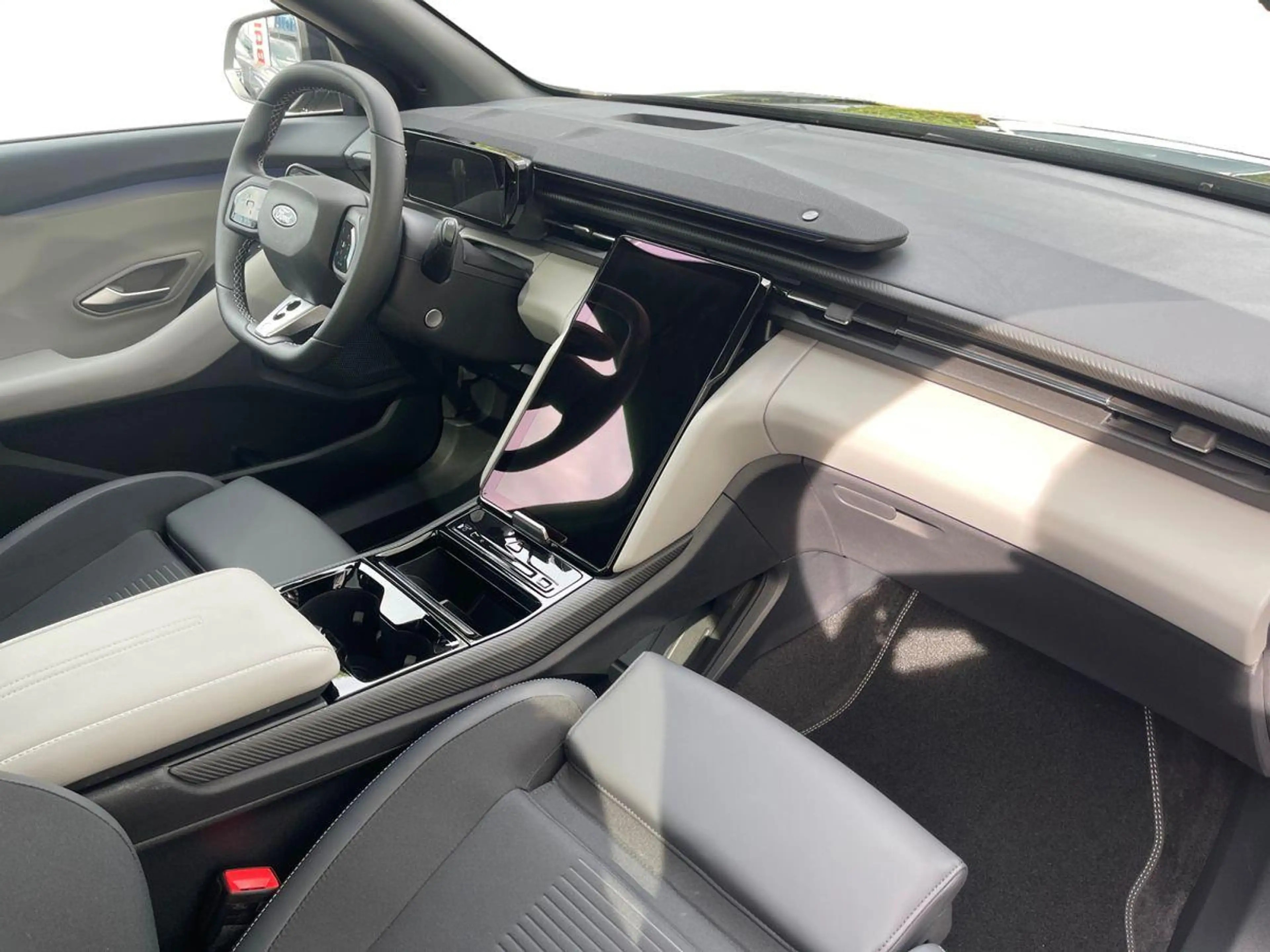 Ford Capri 250 kW Dual-Motor AWD Premium - Pano*HUD — photo 13