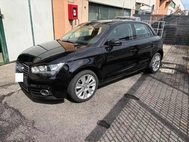 Audi A1 A1 Sportback 1.6 tdi Ambition 105cv
