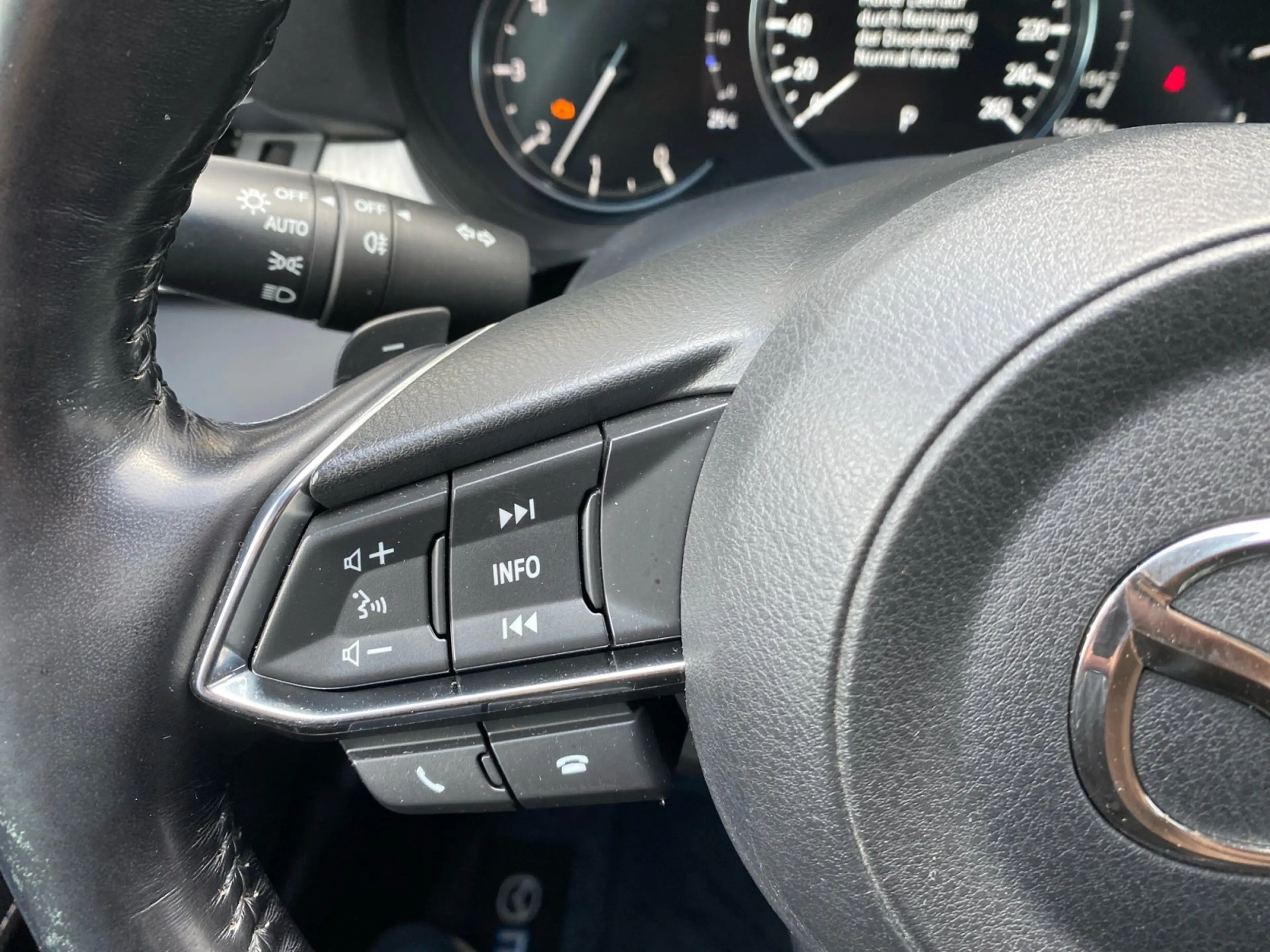 Mazda 6 Kombi Sports-Line 2.2 CD SKYACTIV-D 184 Klima — photo 19