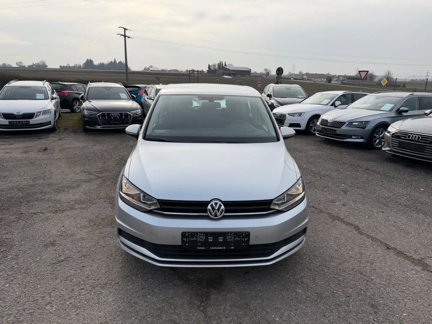 Volkswagen Touran Trendline 1.2 TSI 7-Sitzer Navi AHK Kamer Argent - 2