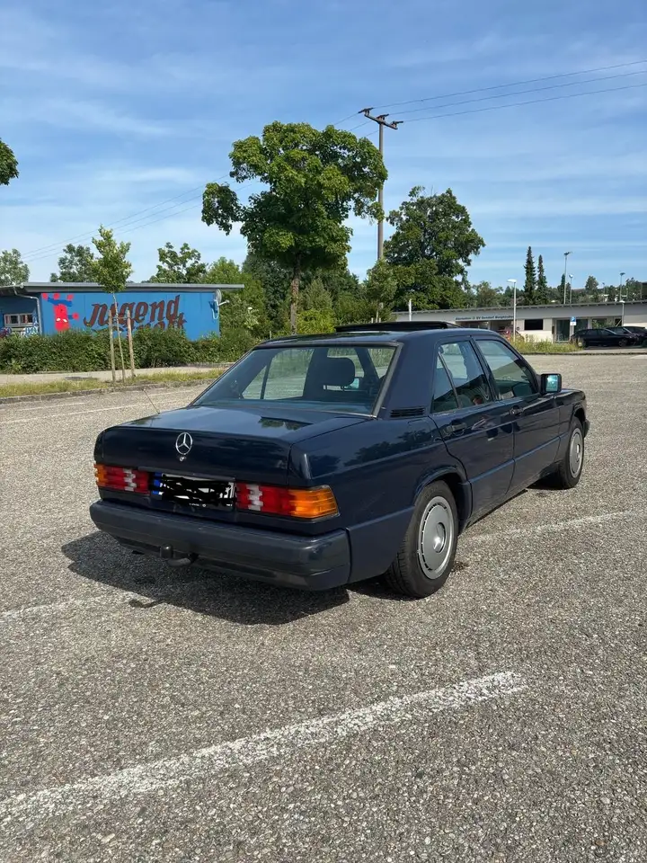 Mercedes-Benz 190 E 2,0, foto 4