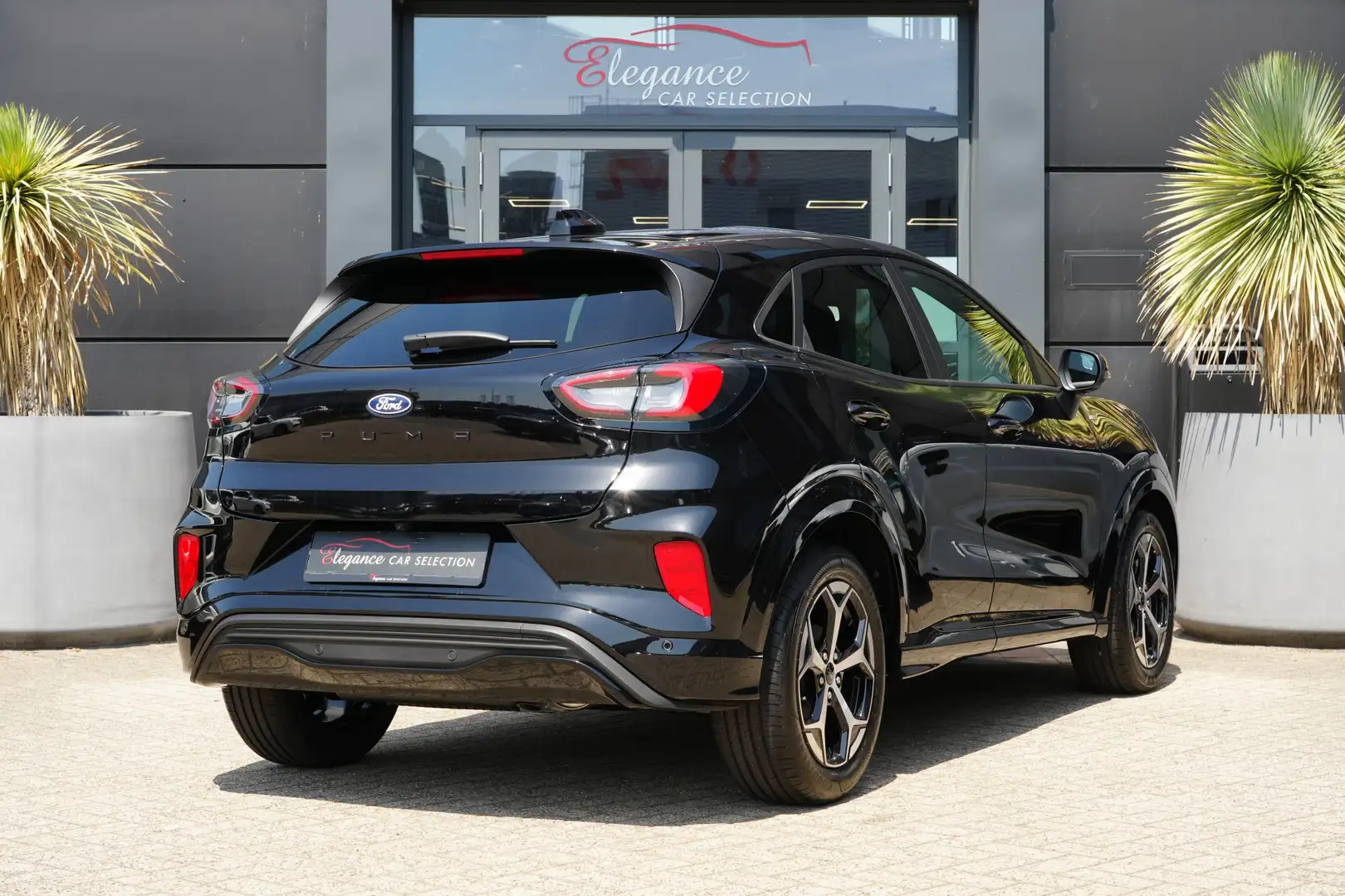 Ford Puma 1.0 EcoBoost Hybrid ST-Line 125pk Stoelverwarming/ Zwart - 2