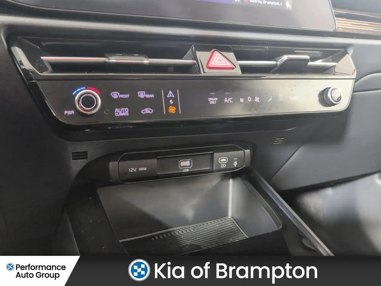 Kia Niro снимка Kia Niro