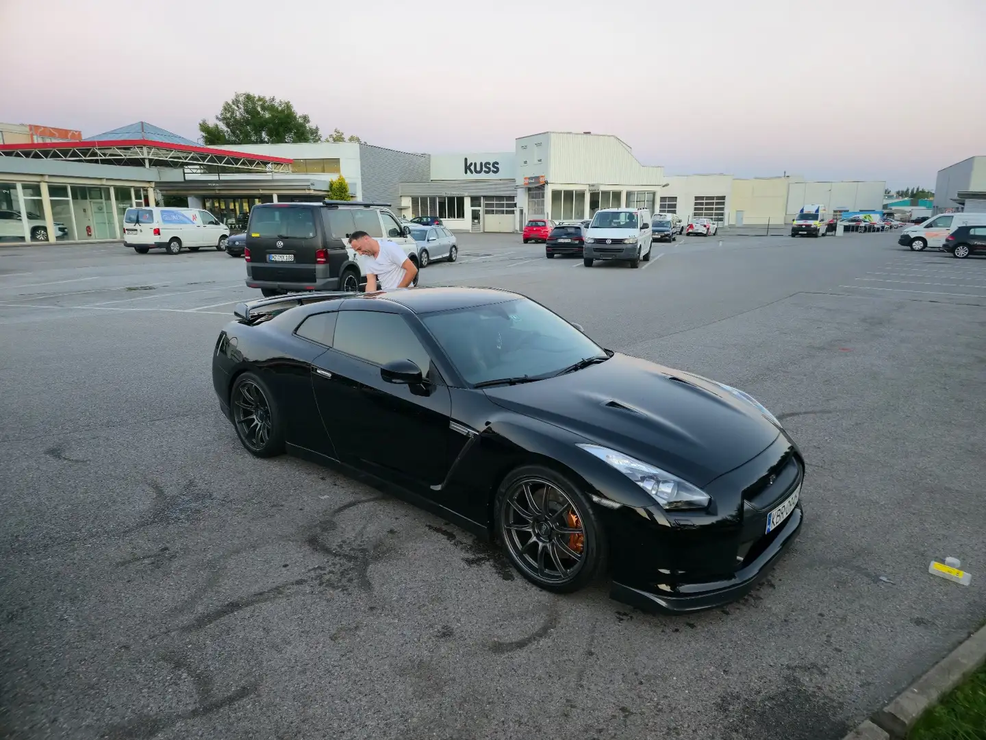 Nissan GT-R Black Edition - 1