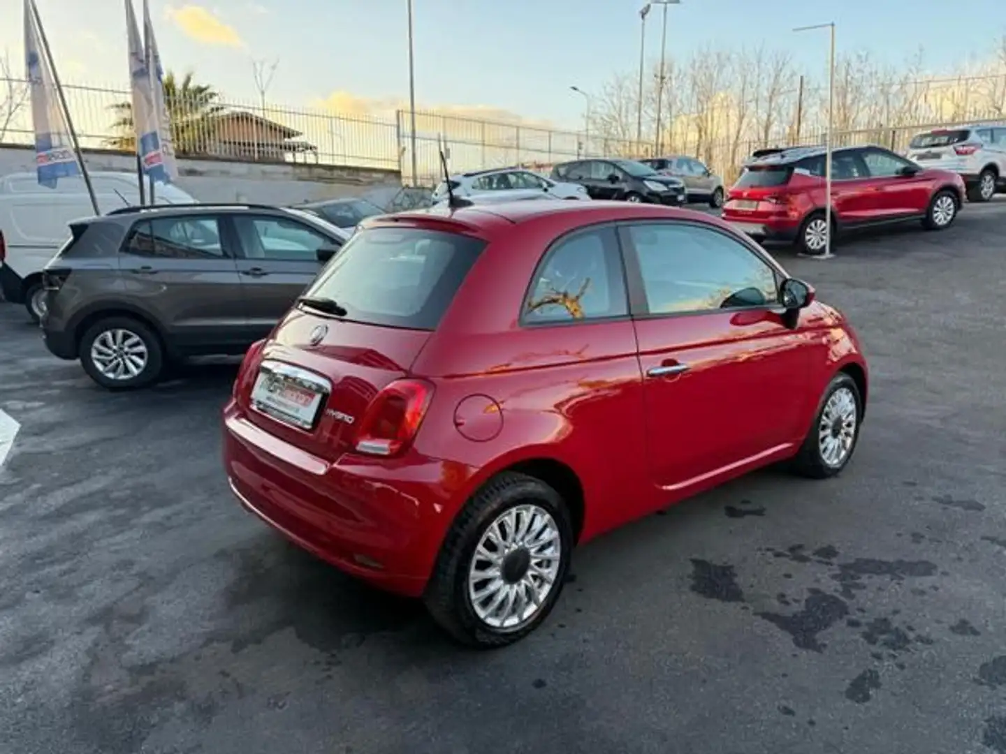 Fiat 500 1.0 Hybrid Lounge Rouge - 2