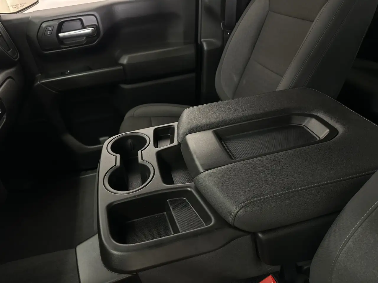 Chevrolet Silverado 1500 photo Chevrolet Silverado 1500