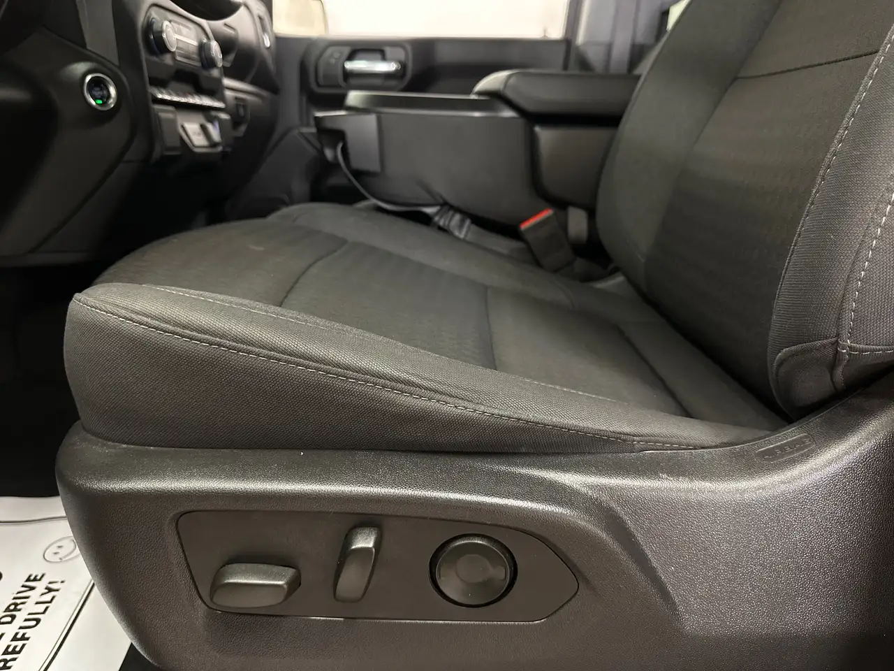Chevrolet Silverado 1500 photo Chevrolet Silverado 1500