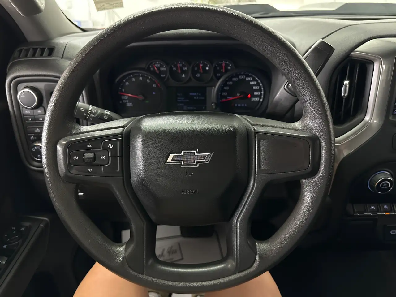Chevrolet Silverado 1500 photo Chevrolet Silverado 1500