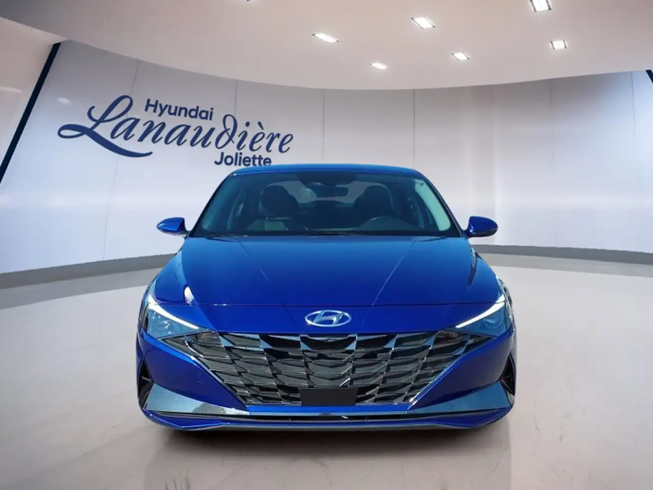 Hyundai ELANTRA снимка Hyundai ELANTRA