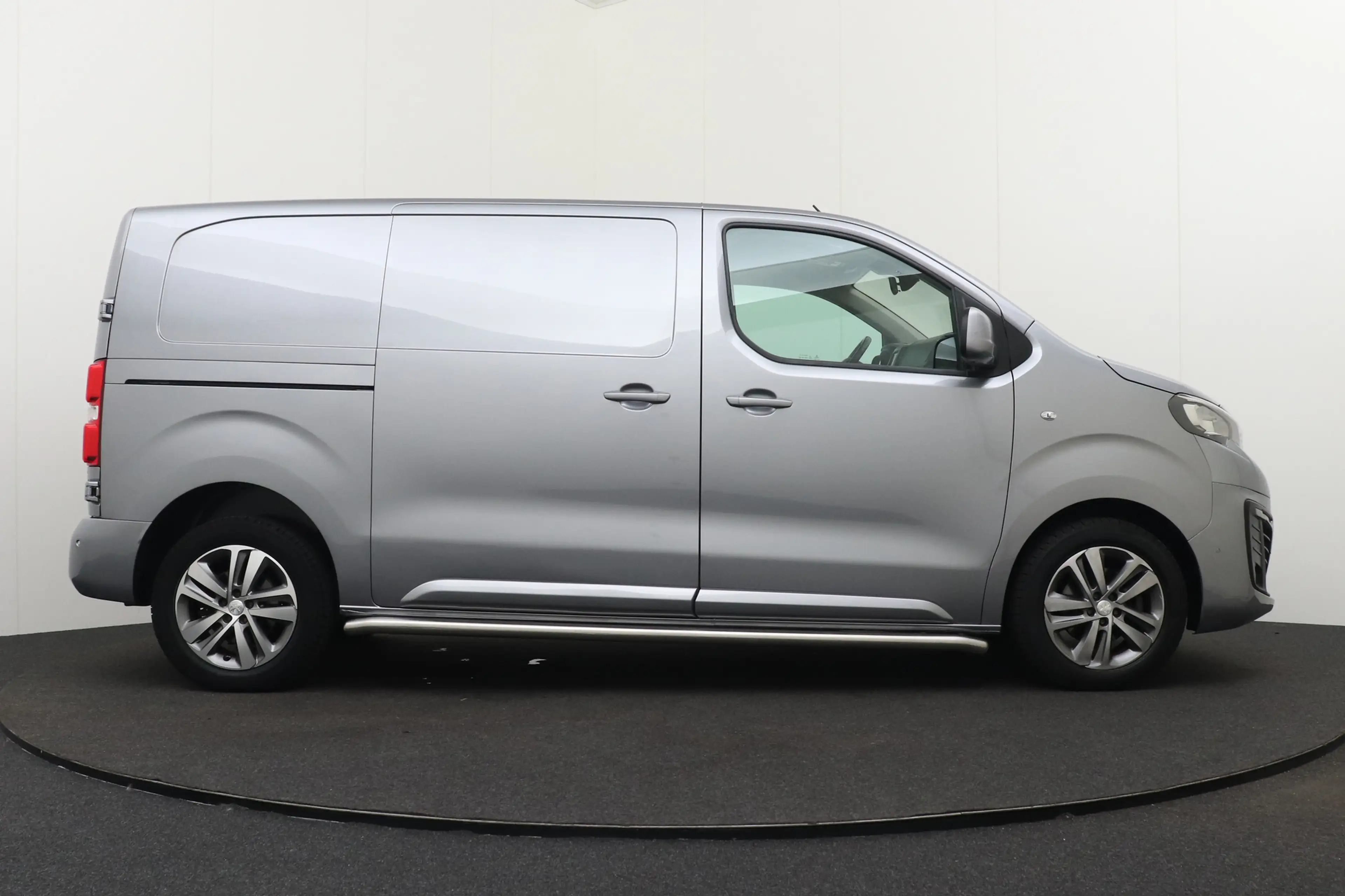 Peugeot Expert 2.0 Asphalt 3-Pers Nieuwe-Motor/Trekhaak Camera Ha — photo 6