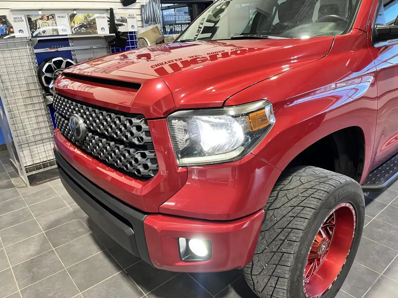 Toyota Tundra снимка Toyota Tundra