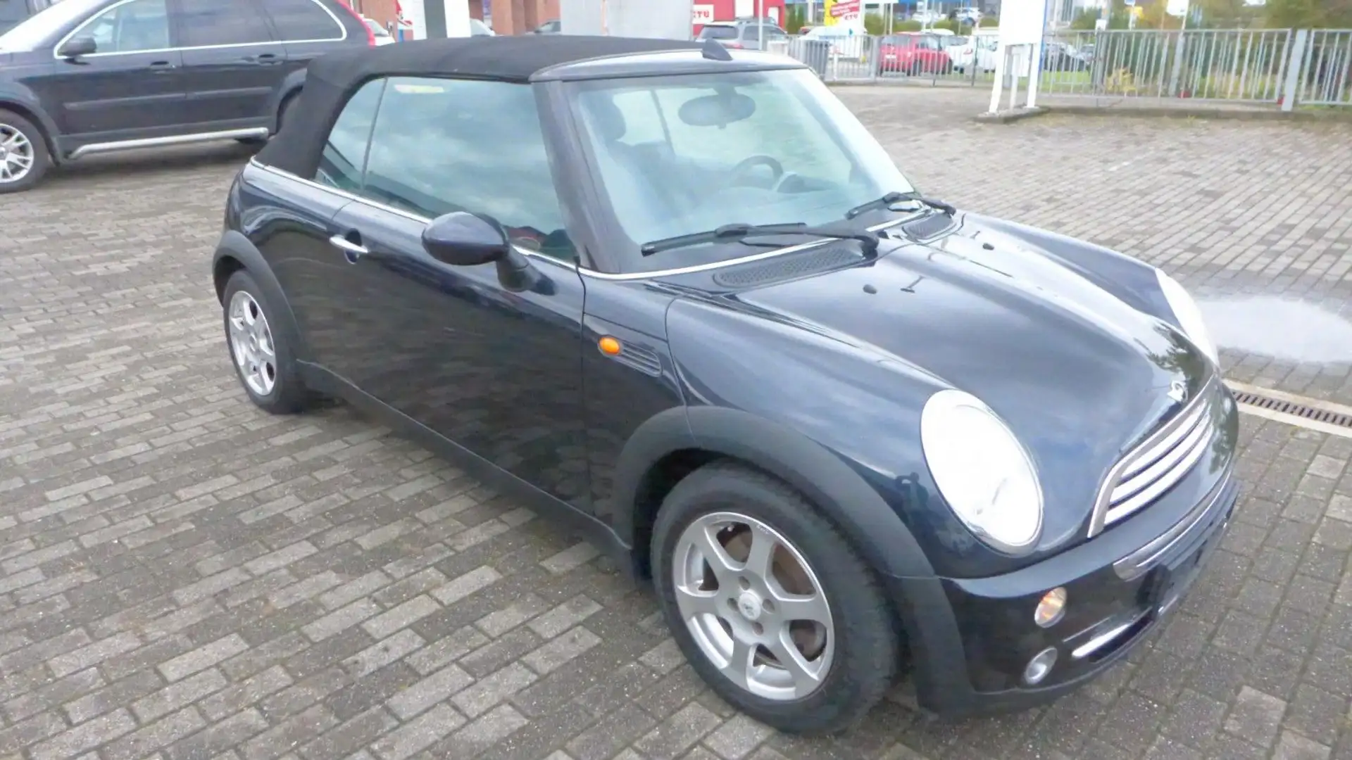 MINI Cooper CABRIO Schwarz - 1