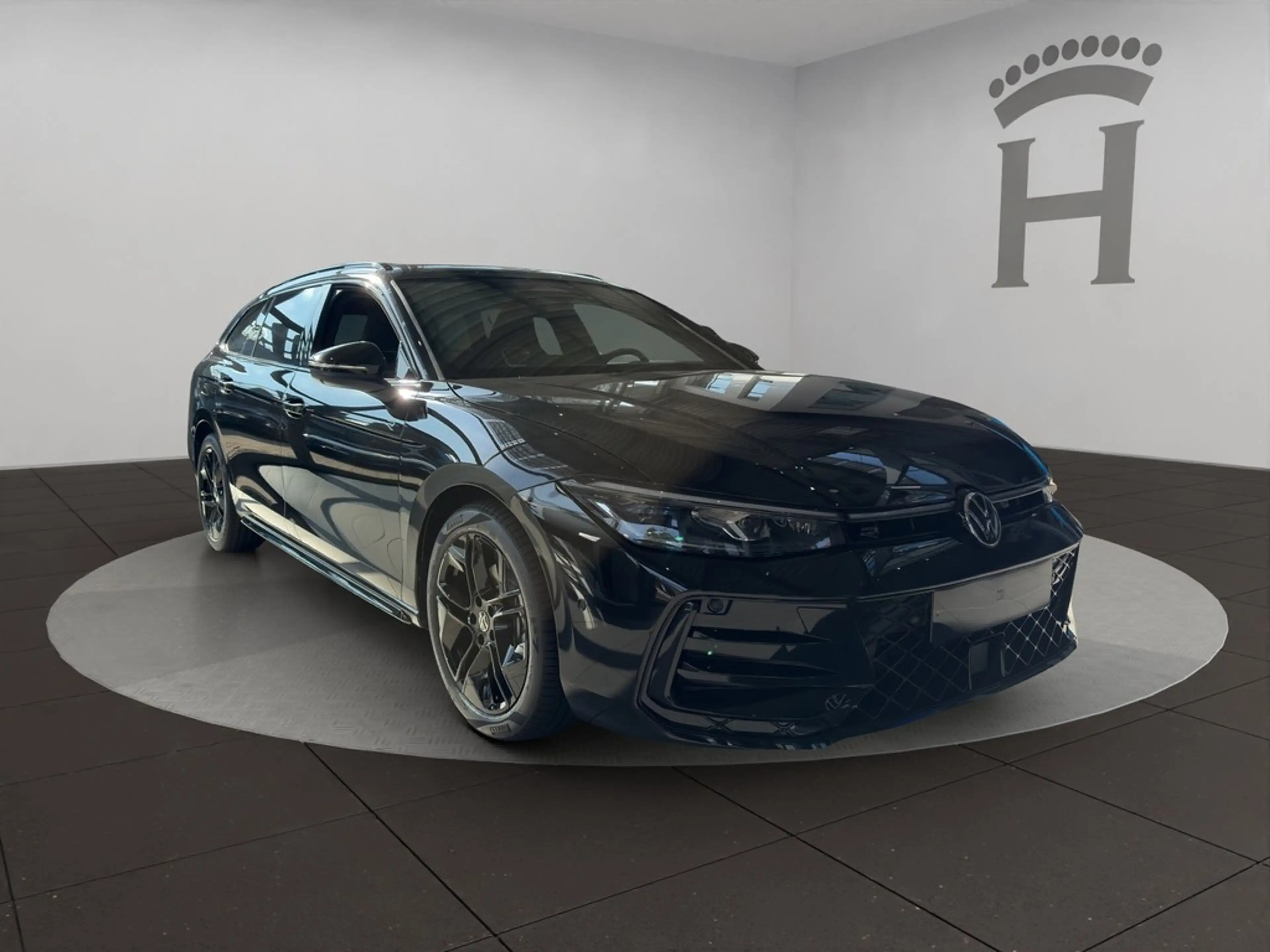 Volkswagen Passat R-Line 2,0 l TDI SCR 110 kW (150 PS) DSG — photo 7