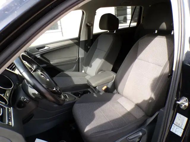 Volkswagen Tiguan view 10