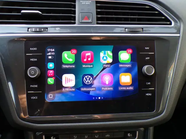 Volkswagen Tiguan view 20