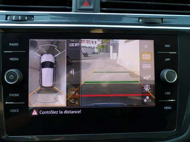 Volkswagen Tiguan view 19