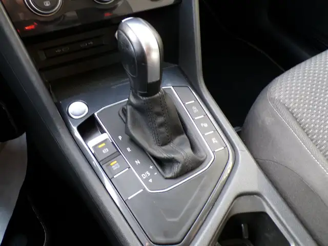 Volkswagen Tiguan view 21