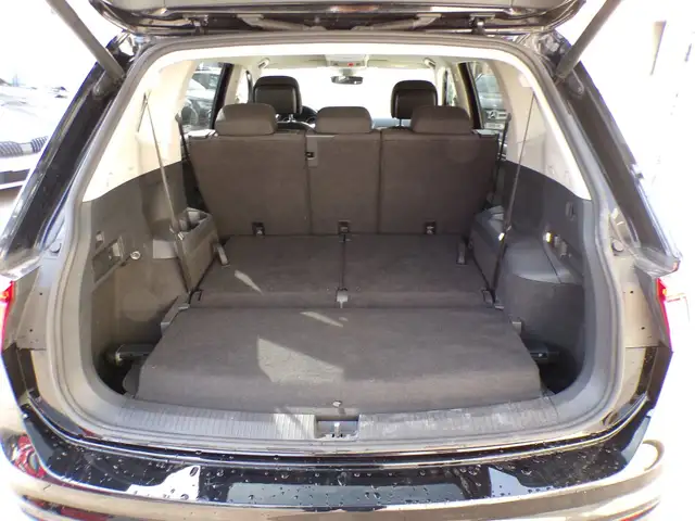 Volkswagen Tiguan view 8