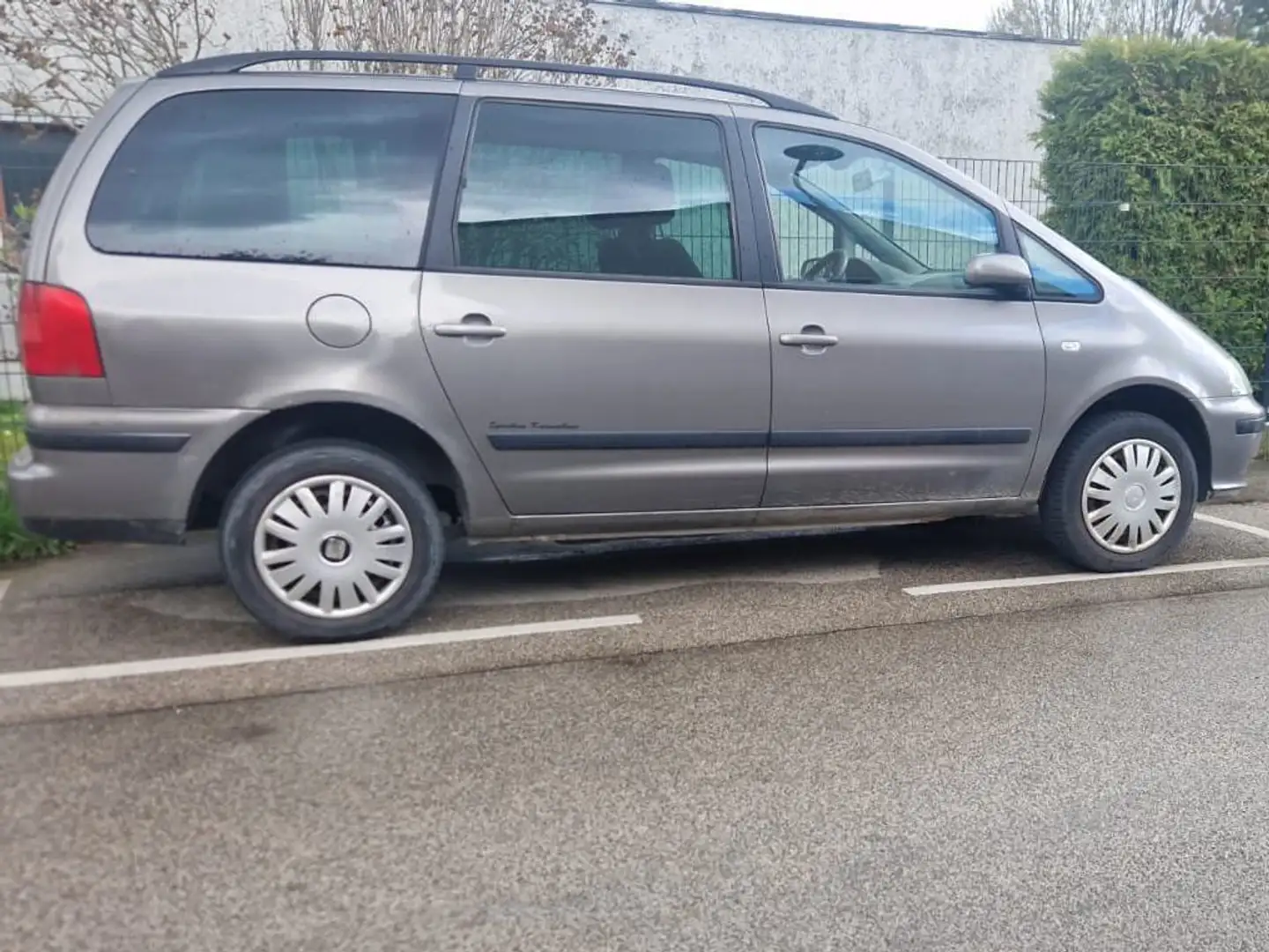 SEAT Alhambra Alhambra Reference 1,9 TDI PD Reference Szürke - 1