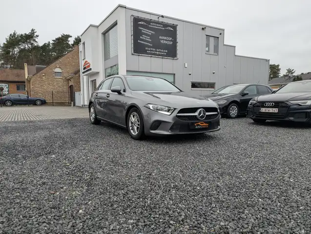 Mercedes-Benz A 160 Luxury | LEER | NAVI | CARPLAY | CAMERA | TREKHAAK