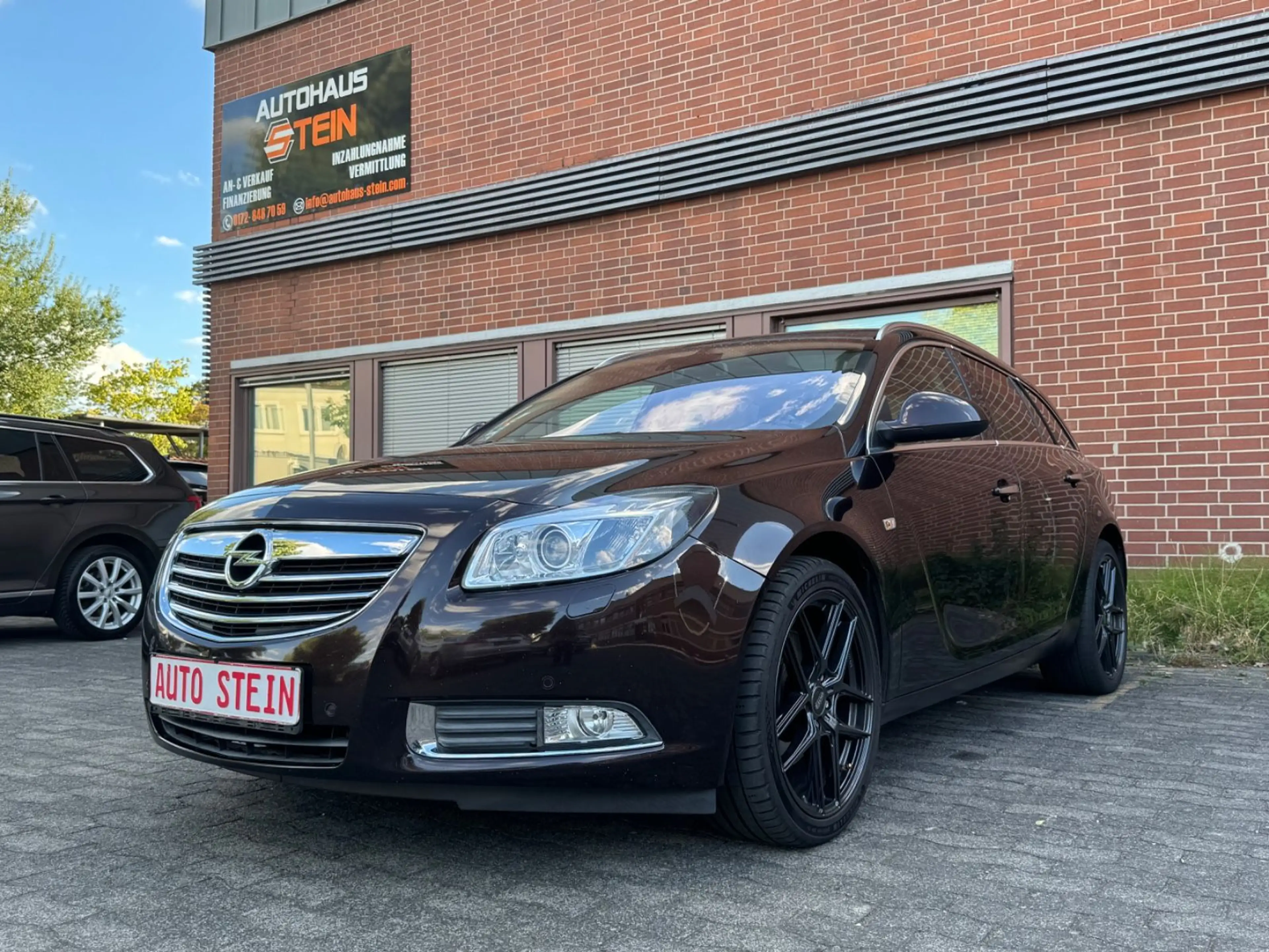 Opel Insignia A Sports Tourer 4x4 *LEDER*PANO*TEMPO*