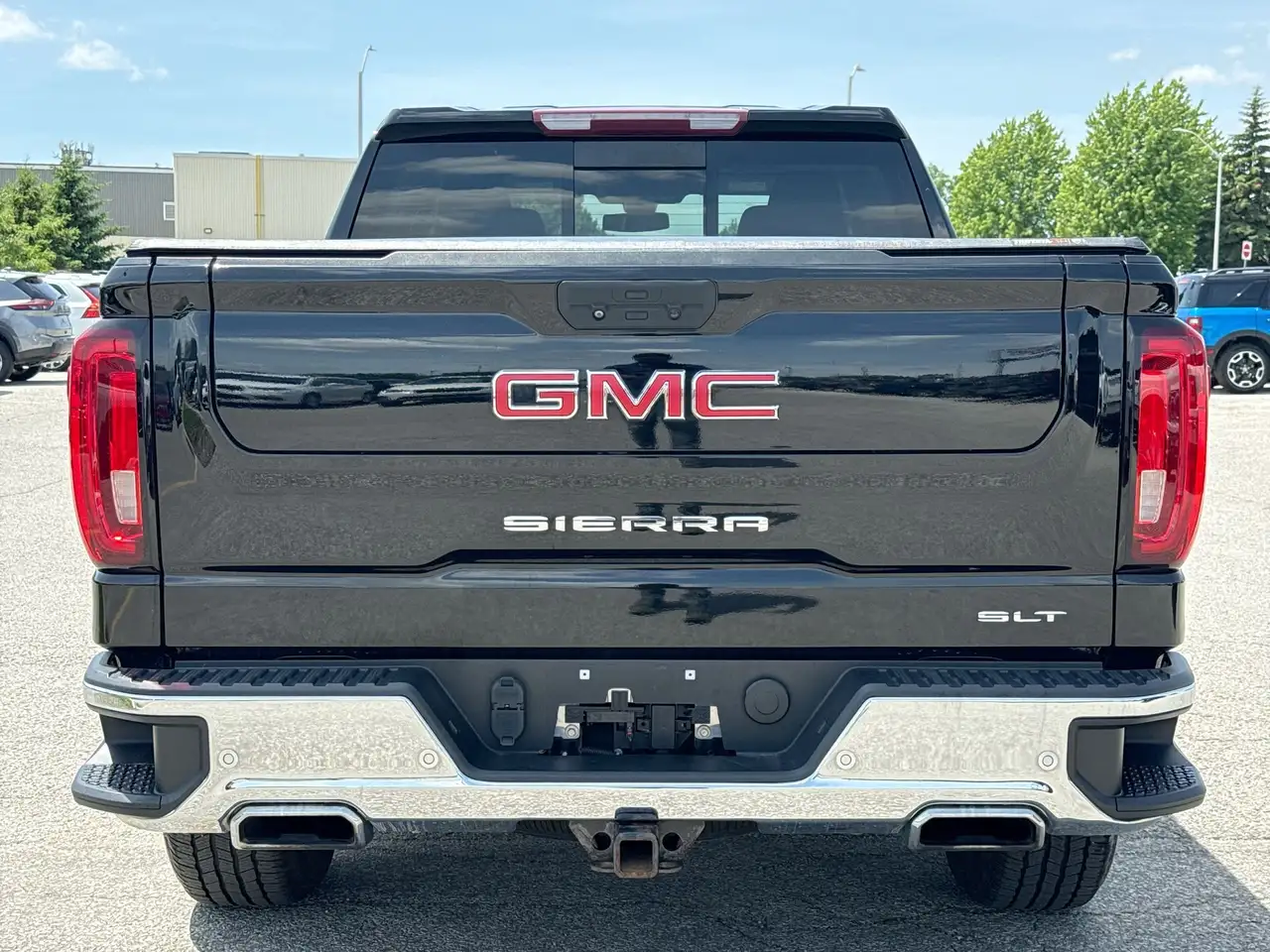 GMC Sierra 1500 photo GMC Sierra 1500