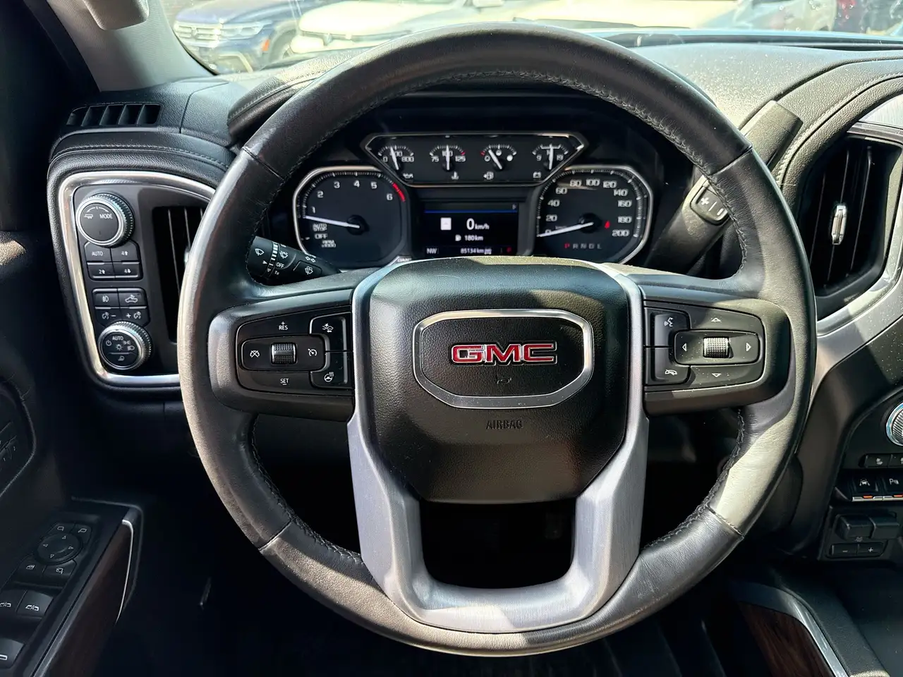 GMC Sierra 1500 photo GMC Sierra 1500
