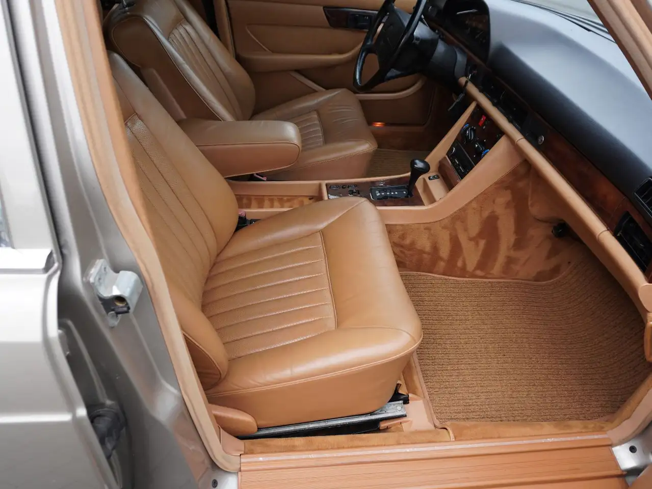 Mercedes-Benz 420 SEL W 126, foto 10
