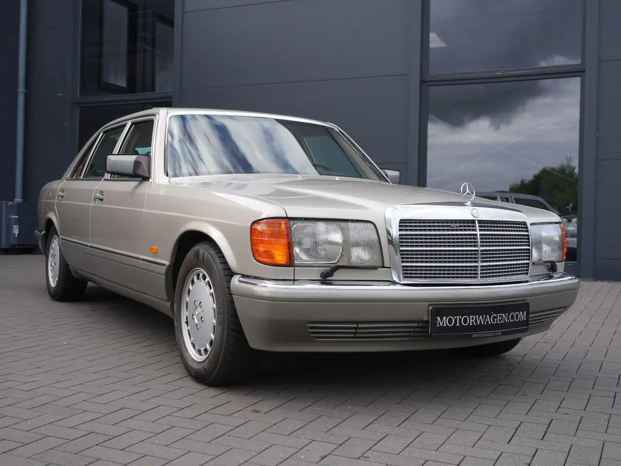 Mercedes-Benz 420 SEL W 126, foto 1