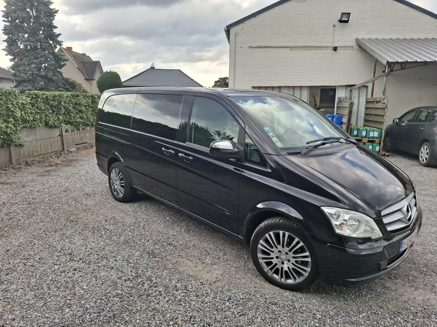 Mercedes-Benz Viano 3.0 CDI DPF lang Automatik Avantgarde EDITION 125 - 1
