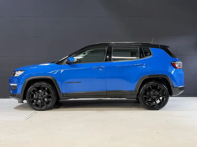 Jeep Compass view 3