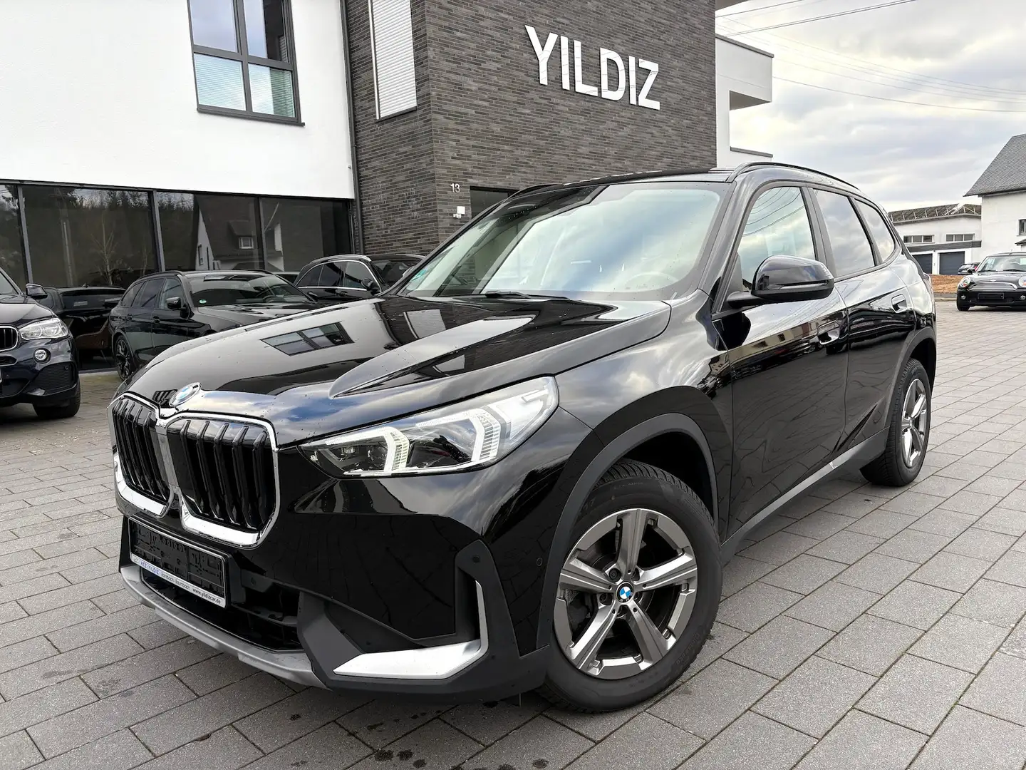 BMW X1 18d Auto. * LED * NAVI * KEYLESS * Nero - 1