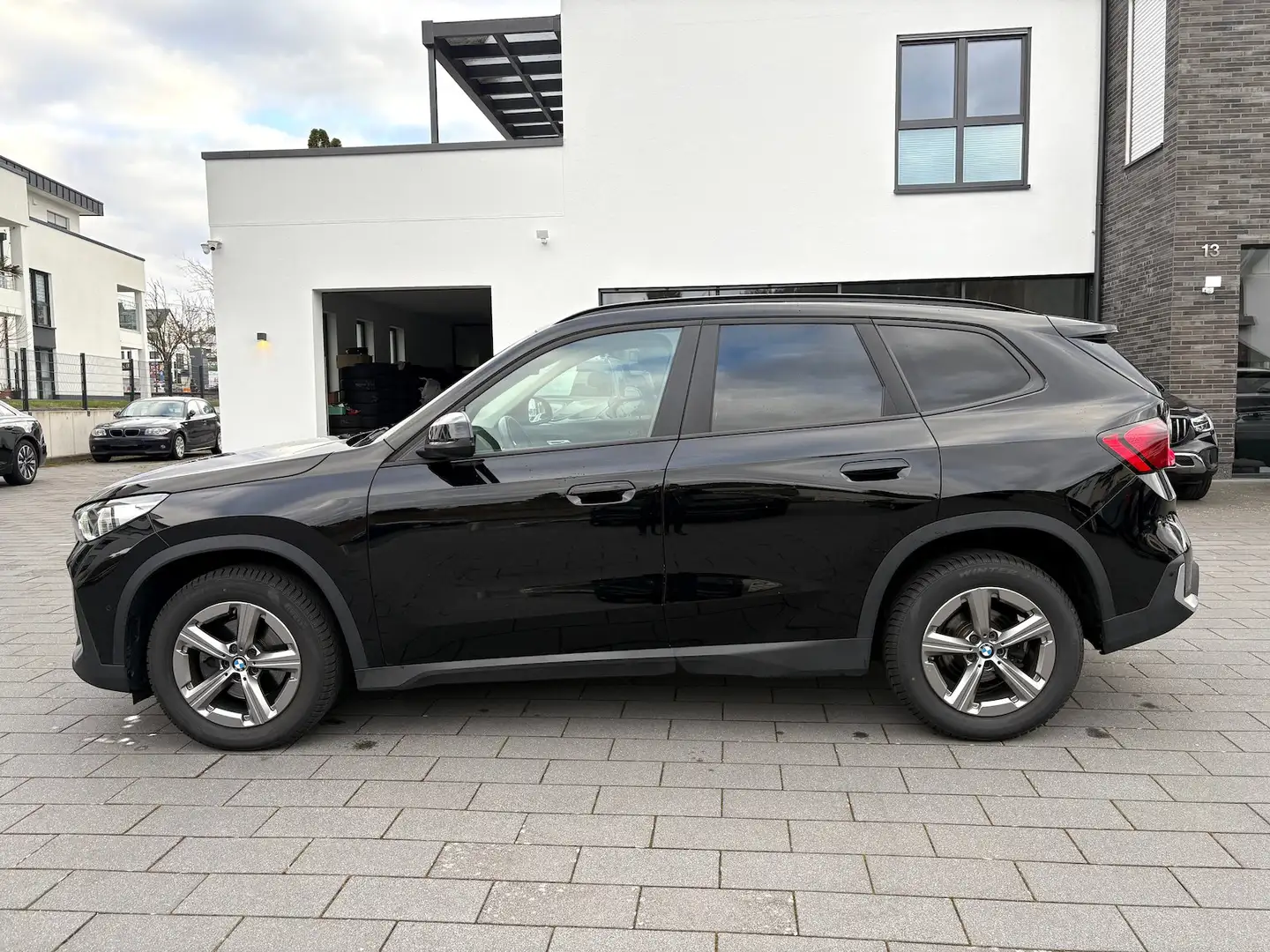 BMW X1 18d Auto. * LED * NAVI * KEYLESS * Nero - 2