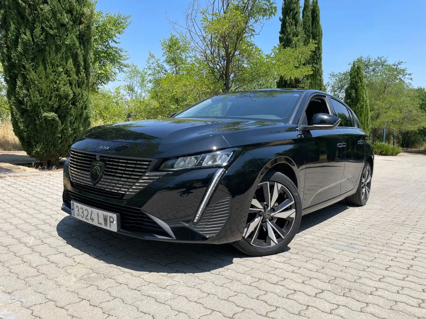 Peugeot 308 Allure EAT8 1.5 BlueHDi 130cv 8 vel. *IVA deducibl Zwart - 1