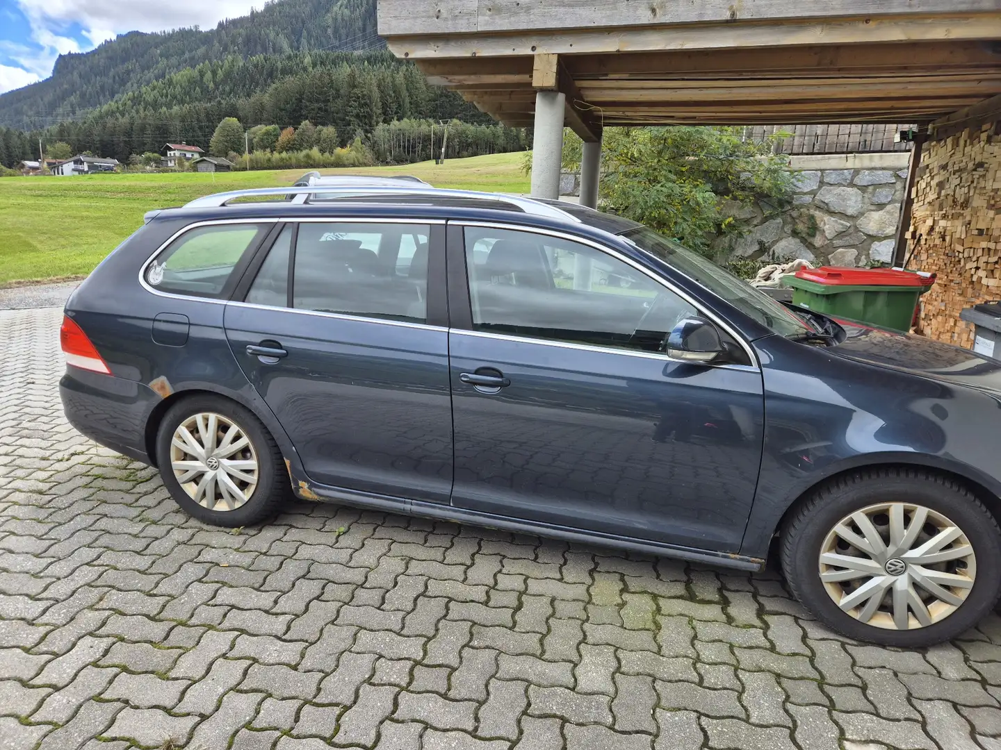 Volkswagen Golf Variant Highline 1,6 TDI DPF - 1